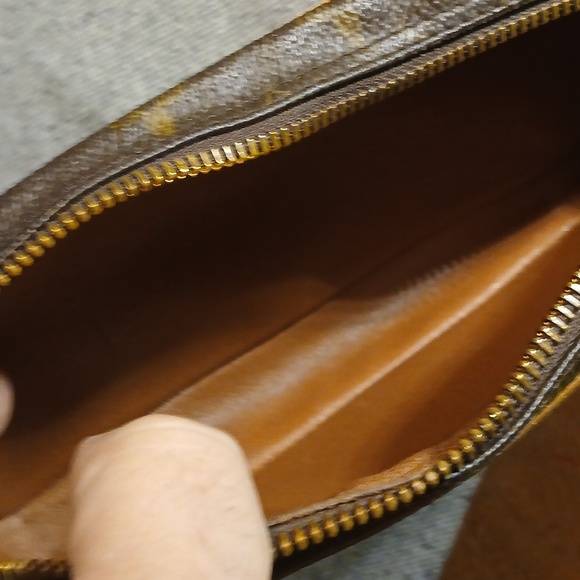 Louis Vuitton Monogram Marly Dragonne PM M51827 - Picture 15 of 15